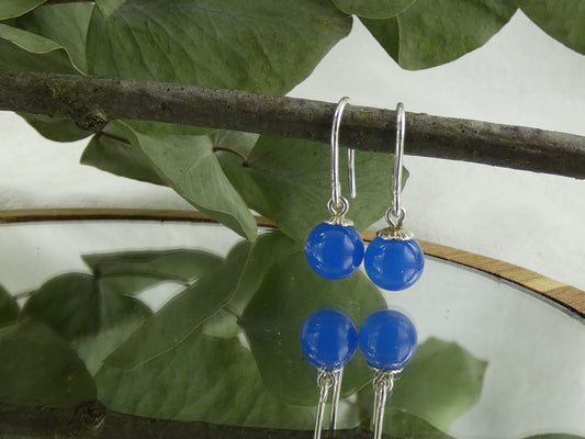Handgefertigte Perlen Ohrhänger mit echtem Blauachat in der Kategorie magischer Schmuck
