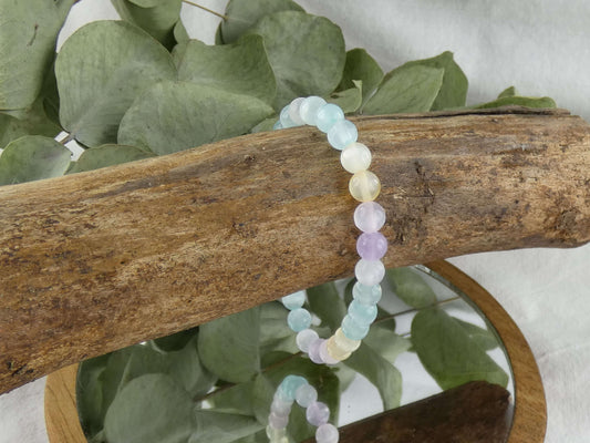 Kinderarmband Perlen Regenbogen Selenit Pastel | Handgemachter Schmuck mit echten Edelsteinen | Für Klarheit & Licht