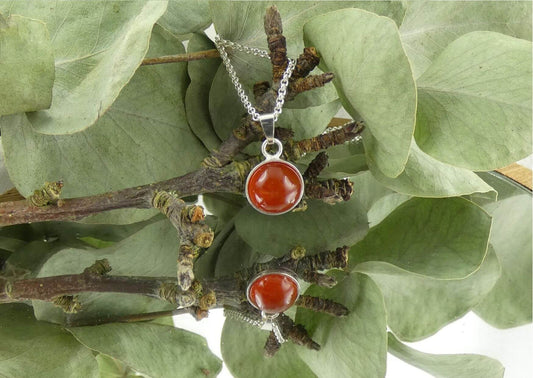 Kette Cabochon Karneol | Handgemachter Schmuck aus 925 Silber | Für Mut & Lebensenergie