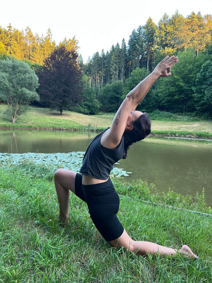 Yoga meets Chakraarmband ✨ Dein magischer Abend in Eschau am 03.10.2025 ✨